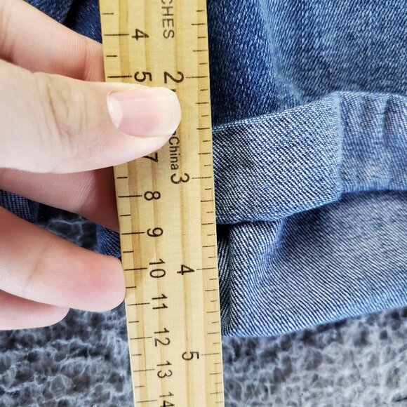 Silver Jeans Shorts Womens 27 Blue Boyfriend Rolled Distressed Denim Jorts - Picture 6 of 11